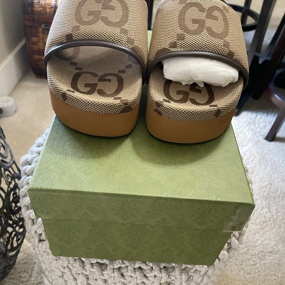 Gucci Jumbo GG Canvas Slides Size 41 - Picture 4 of 5